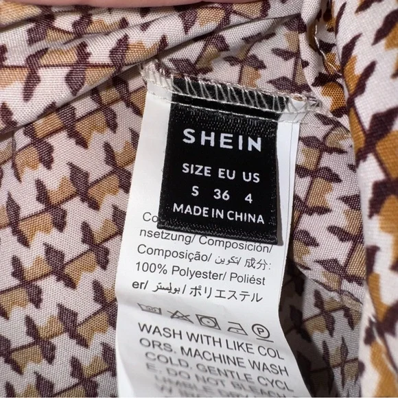 Women's V-Neck Patterned Blouse - Picture 5 of 5